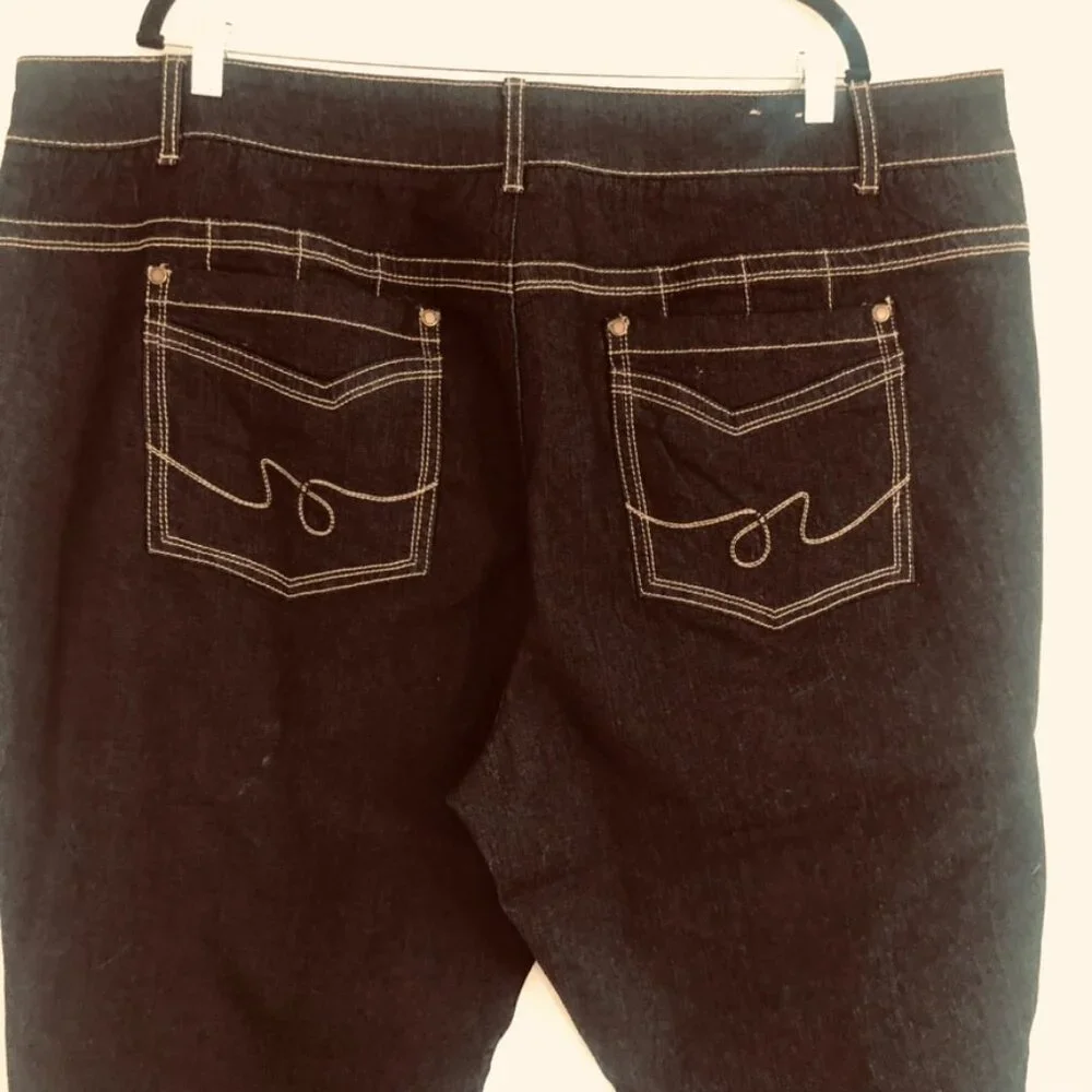 New Santana Plus Size Jeans Dark Wash - Picture 11 of 14